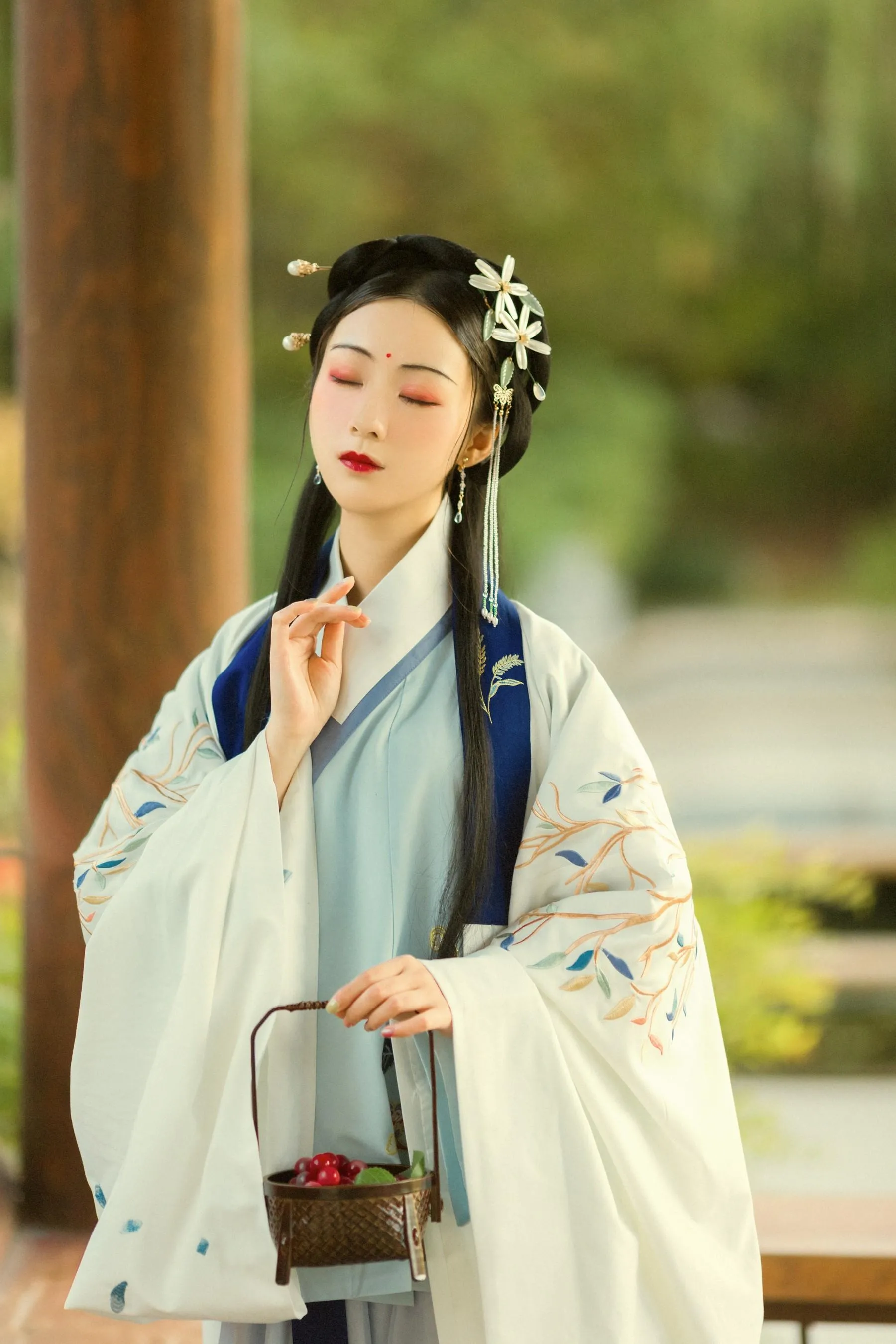 [YITUYU艺图语]2021.09.01 丹枫入秋 门门 [28P]插图